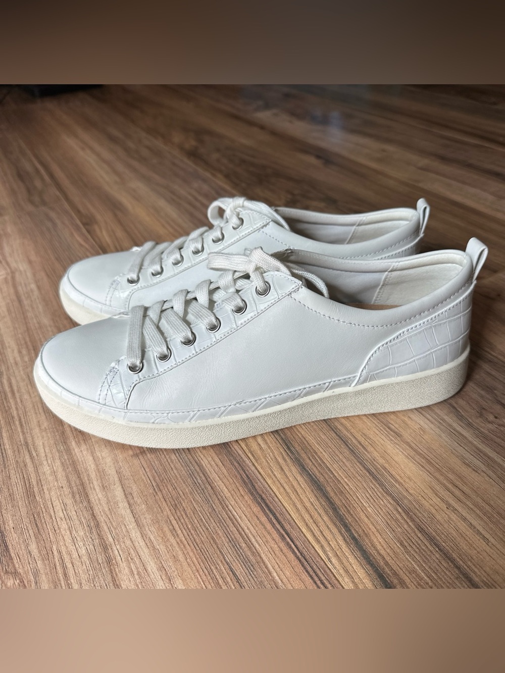 Vionic Winny Sneakers White Women's Size 10M NEW without Box